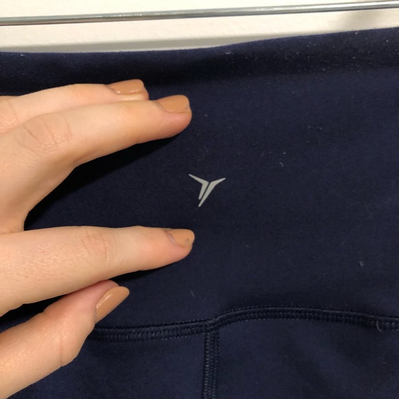 Blue elevate go dry high rise old navy leggings - Picture 14 of 15
